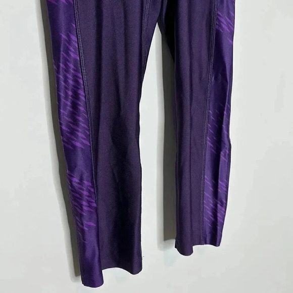 UNDER ARMOUR Mileage S Purple Print Leggings EUC - Picture 5 of 12